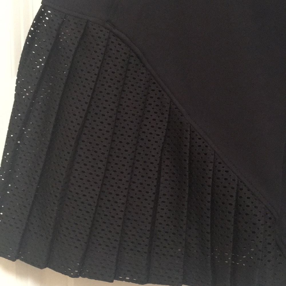 Under Armour Golf/Tennis/Pickleball Skort, NWT! - Picture 2 of 4